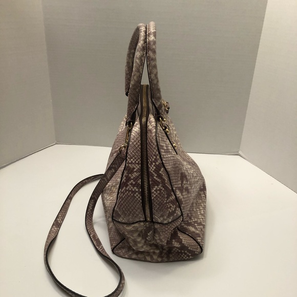 Michael Kors Embossed Python Purse. - Picture 5 of 6